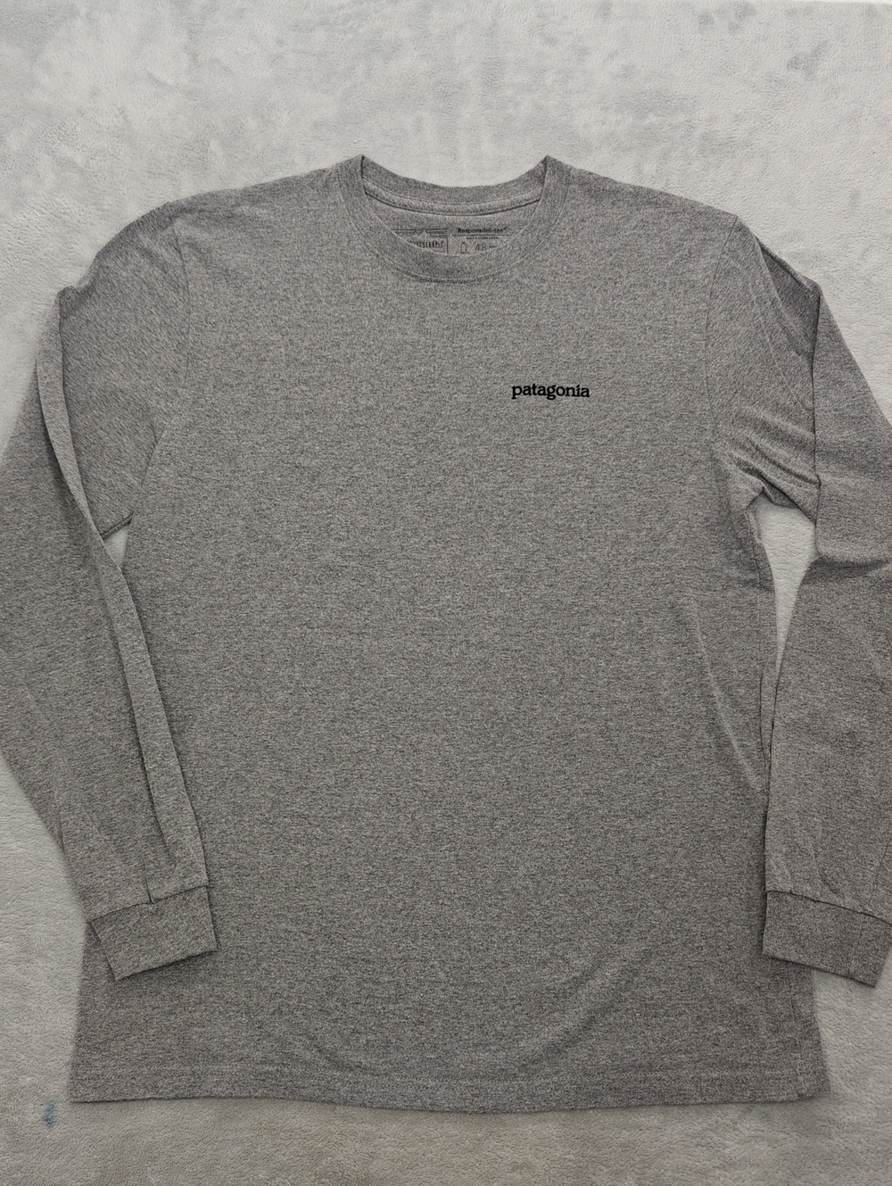 Patagonia Men’s Long-Sleeve Crew Tee — Heather Gray